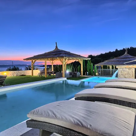 New Horizons Szálloda