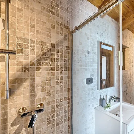 New Horizons Szálloda 3*