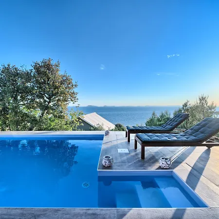 Szálloda New Horizons Murter