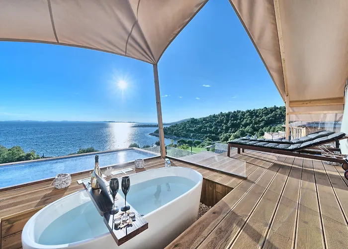 New Horizons Hotel Murter