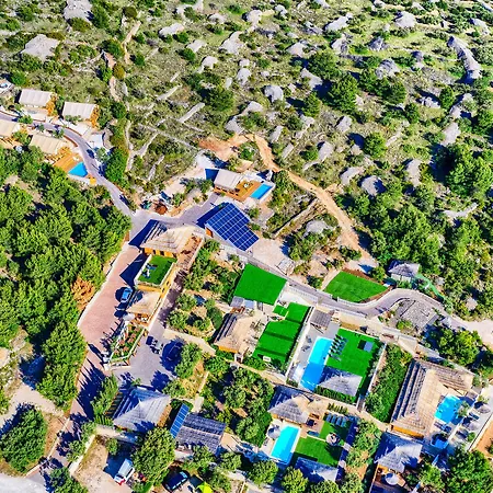 New Horizons 3* 穆泰尔岛